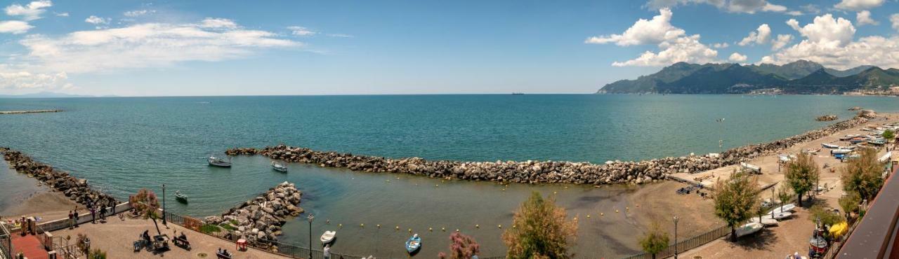 Sea Window *